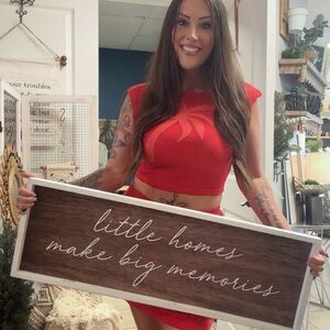 Le Lis Red Crop Top and Skirt Set